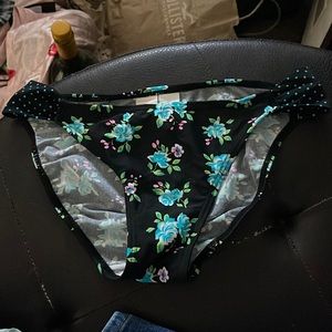 Bikini Bottom size M